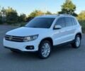 Білий Фольксваген Тігуан, об'ємом двигуна 2 л та пробігом 74 тис. км за 5500 $, фото 2 на Automoto.ua