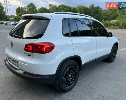 Белый Фольксваген Тигуан, объемом двигателя 1.97 л и пробегом 111 тыс. км за 17000 $, фото 8 на Automoto.ua