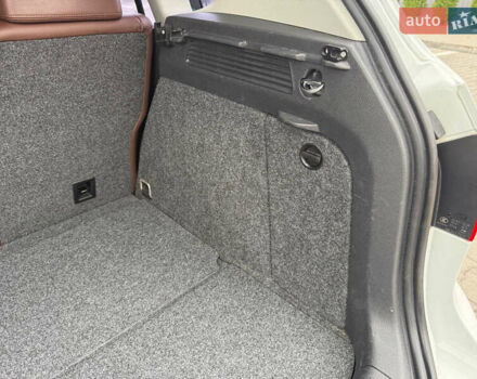 Білий Фольксваген Тігуан, об'ємом двигуна 2 л та пробігом 151 тис. км за 15300 $, фото 39 на Automoto.ua