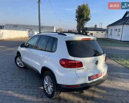 Белый Фольксваген Тигуан, объемом двигателя 2 л и пробегом 283 тыс. км за 10700 $, фото 23 на Automoto.ua