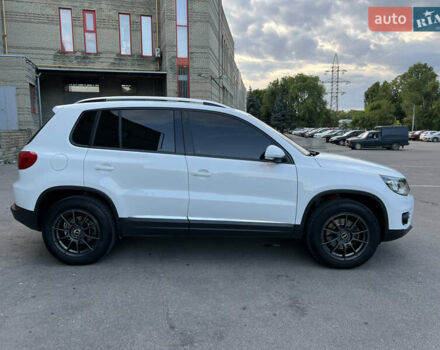 Белый Фольксваген Тигуан, объемом двигателя 1.97 л и пробегом 111 тыс. км за 17000 $, фото 7 на Automoto.ua