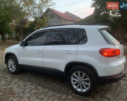 Білий Фольксваген Тігуан, об'ємом двигуна 1.98 л та пробігом 232 тис. км за 11000 $, фото 4 на Automoto.ua