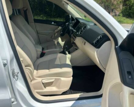 Белый Фольксваген Тигуан, объемом двигателя 2 л и пробегом 78 тыс. км за 9900 $, фото 8 на Automoto.ua