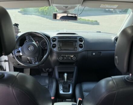 Білий Фольксваген Тігуан, об'ємом двигуна 2 л та пробігом 265 тис. км за 18200 $, фото 6 на Automoto.ua