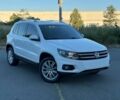 Білий Фольксваген Тігуан, об'ємом двигуна 2 л та пробігом 72 тис. км за 5400 $, фото 1 на Automoto.ua