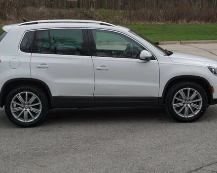 Белый Фольксваген Тигуан, объемом двигателя 2 л и пробегом 75 тыс. км за 9800 $, фото 6 на Automoto.ua
