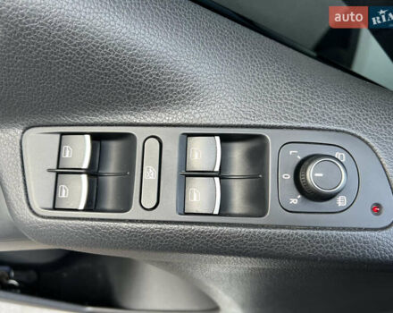 Белый Фольксваген Тигуан, объемом двигателя 1.97 л и пробегом 111 тыс. км за 17000 $, фото 23 на Automoto.ua