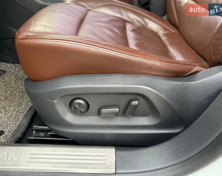 Білий Фольксваген Тігуан, об'ємом двигуна 2 л та пробігом 151 тис. км за 15300 $, фото 23 на Automoto.ua