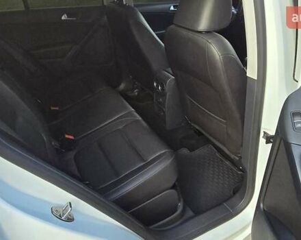 Белый Фольксваген Тигуан, объемом двигателя 1.98 л и пробегом 127 тыс. км за 14700 $, фото 25 на Automoto.ua