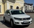Білий Фольксваген Тігуан, об'ємом двигуна 2 л та пробігом 265 тис. км за 18200 $, фото 1 на Automoto.ua