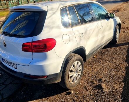 Білий Фольксваген Тігуан, об'ємом двигуна 2 л та пробігом 208 тис. км за 11500 $, фото 1 на Automoto.ua