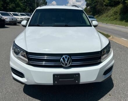 Белый Фольксваген Тигуан, объемом двигателя 2 л и пробегом 78 тыс. км за 9900 $, фото 1 на Automoto.ua