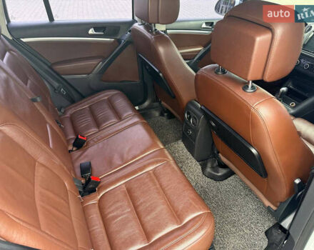 Білий Фольксваген Тігуан, об'ємом двигуна 2 л та пробігом 151 тис. км за 15300 $, фото 44 на Automoto.ua