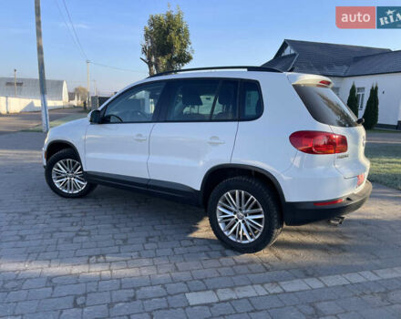 Белый Фольксваген Тигуан, объемом двигателя 2 л и пробегом 283 тыс. км за 10700 $, фото 18 на Automoto.ua