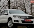 Белый Фольксваген Тигуан, объемом двигателя 2 л и пробегом 130 тыс. км за 16950 $, фото 2 на Automoto.ua