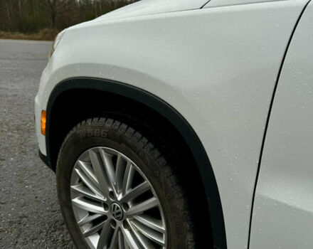 Белый Фольксваген Тигуан, объемом двигателя 1.98 л и пробегом 283 тыс. км за 12500 $, фото 7 на Automoto.ua