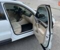 Белый Фольксваген Тигуан, объемом двигателя 2 л и пробегом 179 тыс. км за 15200 $, фото 18 на Automoto.ua