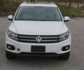 Белый Фольксваген Тигуан, объемом двигателя 2 л и пробегом 75 тыс. км за 9800 $, фото 1 на Automoto.ua