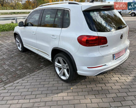 Белый Фольксваген Тигуан, объемом двигателя 2 л и пробегом 147 тыс. км за 13900 $, фото 12 на Automoto.ua