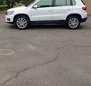 Белый Фольксваген Тигуан, объемом двигателя 1.97 л и пробегом 117 тыс. км за 18200 $, фото 2 на Automoto.ua