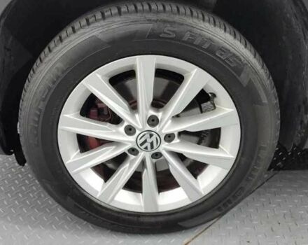 Белый Фольксваген Тигуан, объемом двигателя 2 л и пробегом 137 тыс. км за 13500 $, фото 5 на Automoto.ua