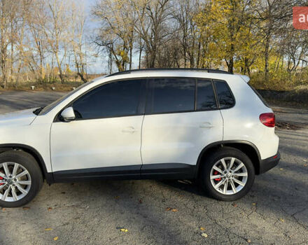 Белый Фольксваген Тигуан, объемом двигателя 1.98 л и пробегом 190 тыс. км за 14500 $, фото 3 на Automoto.ua