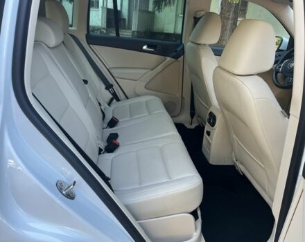 Белый Фольксваген Тигуан, объемом двигателя 2 л и пробегом 52 тыс. км за 14000 $, фото 17 на Automoto.ua