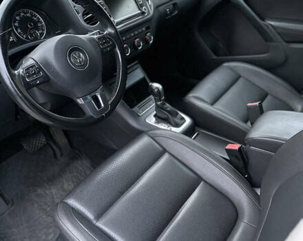 Білий Фольксваген Тігуан, об'ємом двигуна 2 л та пробігом 205 тис. км за 10250 $, фото 16 на Automoto.ua