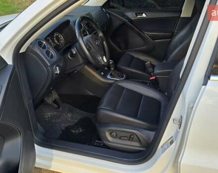 Белый Фольксваген Тигуан, объемом двигателя 1.98 л и пробегом 127 тыс. км за 14700 $, фото 16 на Automoto.ua