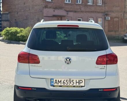 Білий Фольксваген Тігуан, об'ємом двигуна 2 л та пробігом 265 тис. км за 18200 $, фото 4 на Automoto.ua
