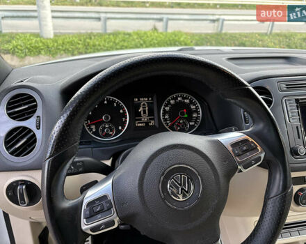 Белый Фольксваген Тигуан, объемом двигателя 2 л и пробегом 147 тыс. км за 13900 $, фото 19 на Automoto.ua
