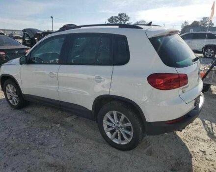 Белый Фольксваген Тигуан, объемом двигателя 2 л и пробегом 81 тыс. км за 2000 $, фото 1 на Automoto.ua