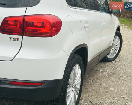 Белый Фольксваген Тигуан, объемом двигателя 1.98 л и пробегом 241 тыс. км за 11800 $, фото 7 на Automoto.ua