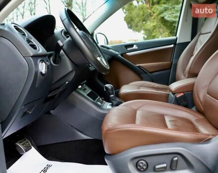 Белый Фольксваген Тигуан, объемом двигателя 2 л и пробегом 130 тыс. км за 16950 $, фото 56 на Automoto.ua