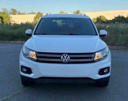 Білий Фольксваген Тігуан, об'ємом двигуна 2 л та пробігом 74 тис. км за 5500 $, фото 1 на Automoto.ua