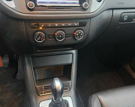 Білий Фольксваген Тігуан, об'ємом двигуна 1.98 л та пробігом 224 тис. км за 11990 $, фото 11 на Automoto.ua