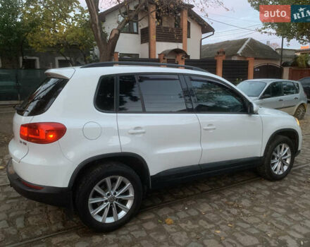 Білий Фольксваген Тігуан, об'ємом двигуна 1.98 л та пробігом 232 тис. км за 11000 $, фото 3 на Automoto.ua