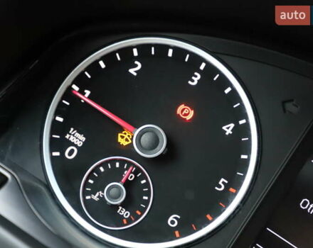 Белый Фольксваген Тигуан, объемом двигателя 2 л и пробегом 130 тыс. км за 16950 $, фото 104 на Automoto.ua