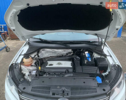 Білий Фольксваген Тігуан, об'ємом двигуна 1.98 л та пробігом 232 тис. км за 11000 $, фото 11 на Automoto.ua