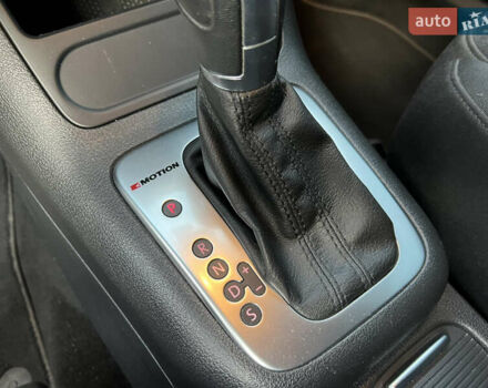 Белый Фольксваген Тигуан, объемом двигателя 1.97 л и пробегом 111 тыс. км за 17000 $, фото 21 на Automoto.ua