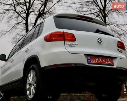 Белый Фольксваген Тигуан, объемом двигателя 2 л и пробегом 130 тыс. км за 16950 $, фото 48 на Automoto.ua