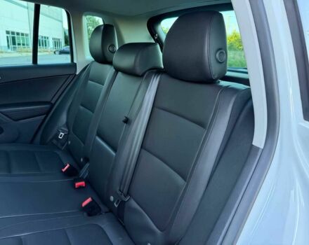 Білий Фольксваген Тігуан, об'ємом двигуна 2 л та пробігом 74 тис. км за 5500 $, фото 18 на Automoto.ua