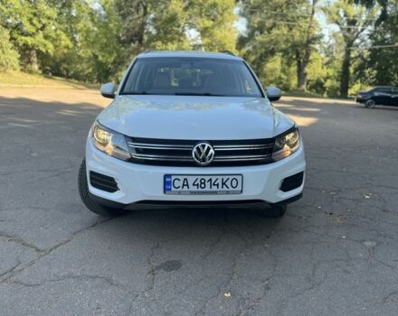 Белый Фольксваген Тигуан, объемом двигателя 2 л и пробегом 52 тыс. км за 14000 $, фото 3 на Automoto.ua