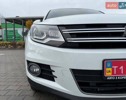 Білий Фольксваген Тігуан, об'ємом двигуна 2 л та пробігом 151 тис. км за 15300 $, фото 15 на Automoto.ua