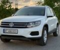 Білий Фольксваген Тігуан, об'ємом двигуна 2 л та пробігом 127 тис. км за 9500 $, фото 1 на Automoto.ua