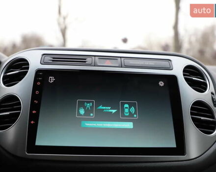 Белый Фольксваген Тигуан, объемом двигателя 2 л и пробегом 130 тыс. км за 16950 $, фото 97 на Automoto.ua