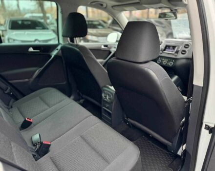 Белый Фольксваген Тигуан, объемом двигателя 2 л и пробегом 124 тыс. км за 13300 $, фото 15 на Automoto.ua