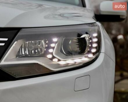 Белый Фольксваген Тигуан, объемом двигателя 2 л и пробегом 130 тыс. км за 16950 $, фото 7 на Automoto.ua