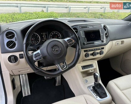 Белый Фольксваген Тигуан, объемом двигателя 2 л и пробегом 147 тыс. км за 13900 $, фото 18 на Automoto.ua
