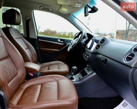 Белый Фольксваген Тигуан, объемом двигателя 2 л и пробегом 130 тыс. км за 16950 $, фото 65 на Automoto.ua